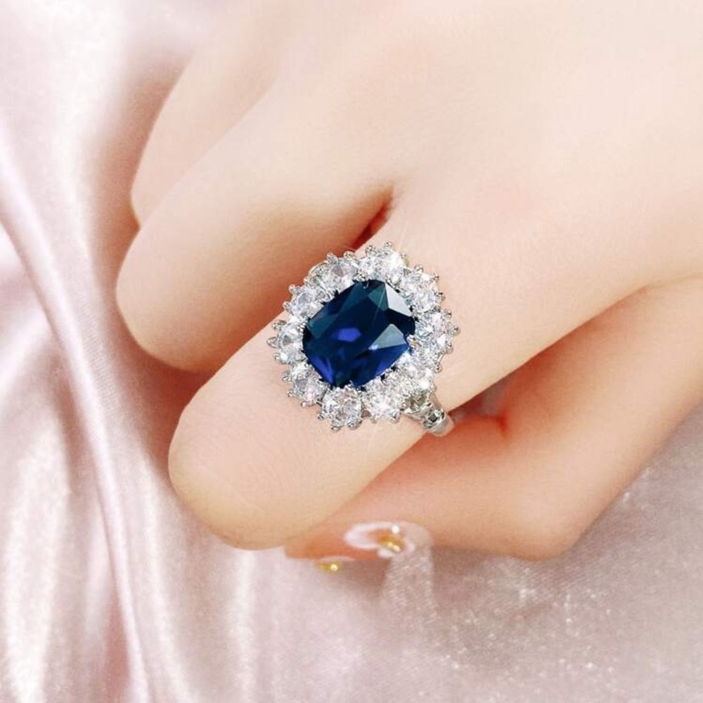 Wedding ring - Picture 10 of 12